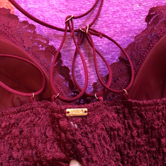 Arie Bralette With Pads Womens No Tag Fits Like Medium Burgundy Maroon - Picture 7 of 7